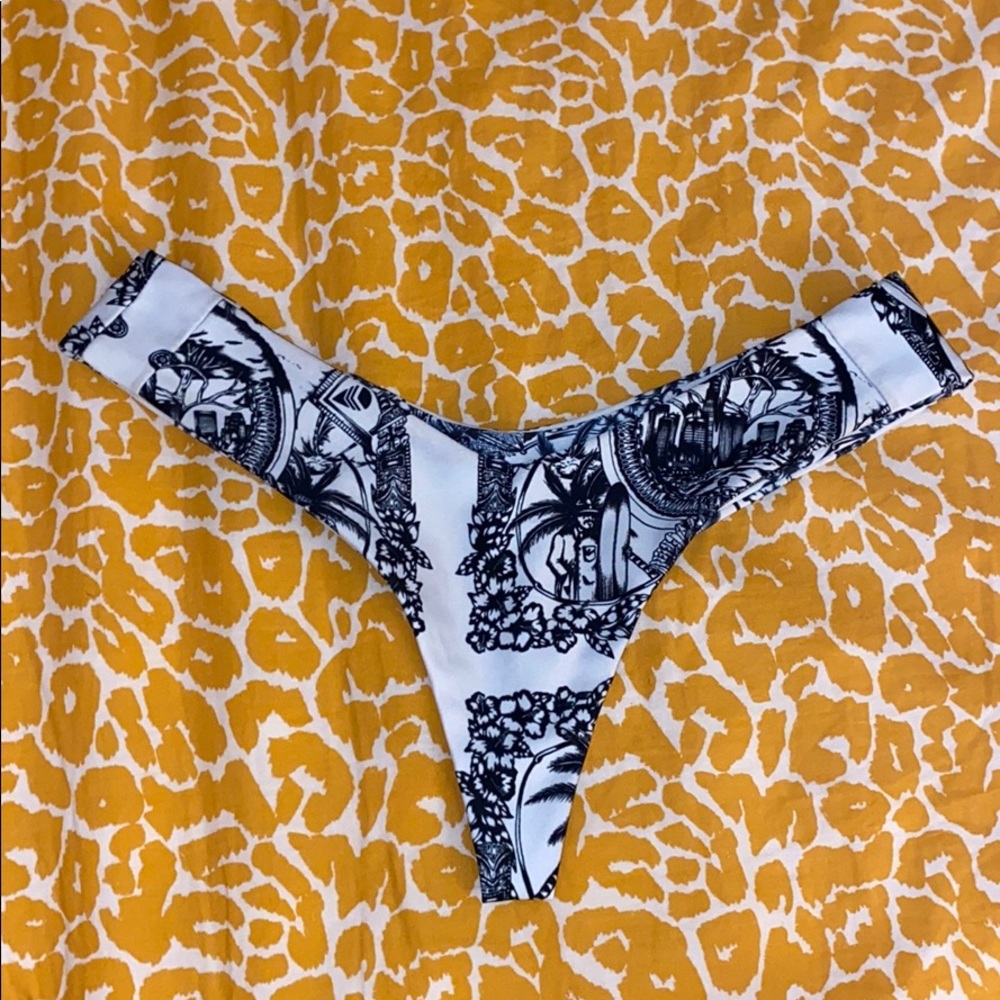 Stone Fox Swim Tucker bottoms